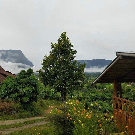 Baan 2 Dao Farmstay Chiang Dao Exteriör bild