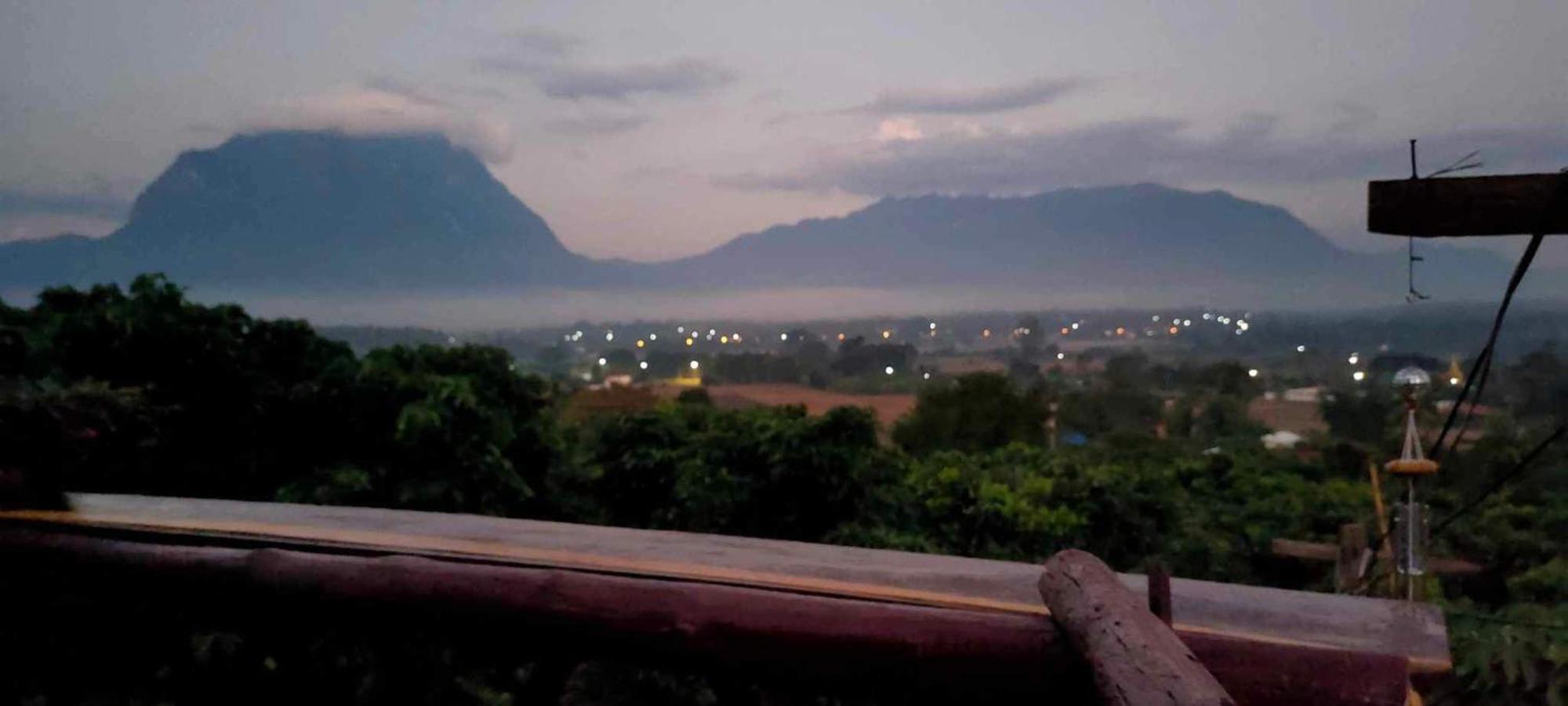 Baan 2 Dao Farmstay Chiang Dao Exteriör bild