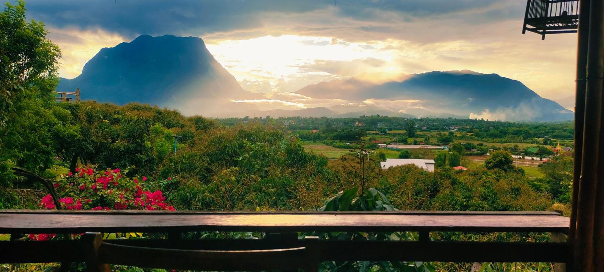 Baan 2 Dao Farmstay Chiang Dao Exteriör bild