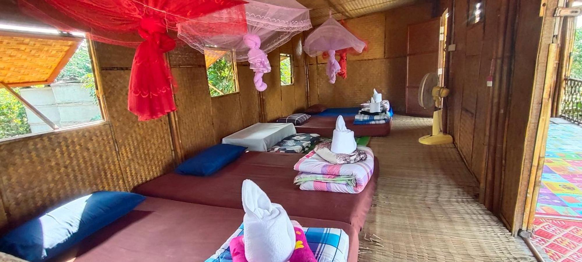 Baan 2 Dao Farmstay Chiang Dao Exteriör bild